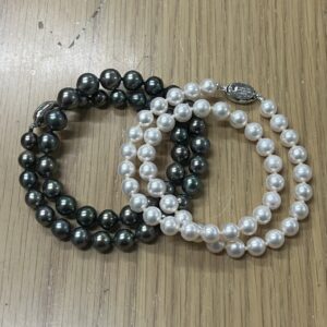アコヤ、田崎などブランドパールはもちろん、冠婚葬祭等で使い勝手の良いパール買取しております！