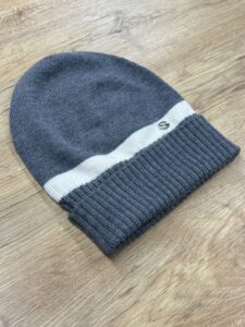 ブランドアパレルの買取はナニウルへ！これからの季節に活躍するものは今が売り時！！