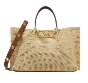 「V」字型のロゴが特徴的なヴァレンティノ、バッグ、財布、アクセサリーなど高価買取中です！