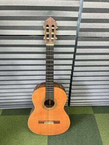 最近ギターの持ち込みが多い！？アコギ、クラシック、エレキどんなギターでも持ち込み下さい！