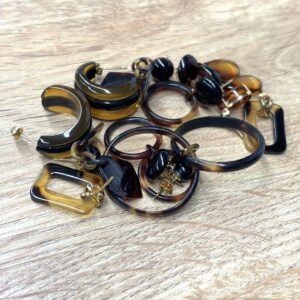 取扱いに規制があり他社さんでは買取不可だったものもナニウルでは買い取れることも…？