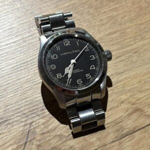 ブランド腕時計本体はもちろん…箱や余りコマ等付属品のみでも売れたりします！